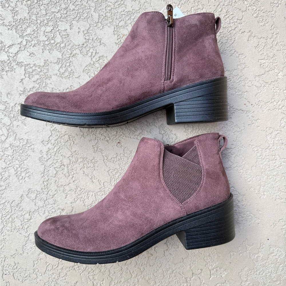 10 Women's Suede Ankle Boots - Plum - Picture 5 of 7